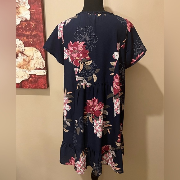 Umgee Modern Floral Relaxed fit Dress, size Small - Picture 4 of 6